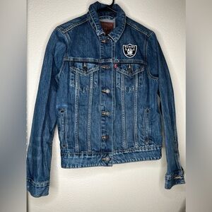 Levi's Oakland(VEGAS) Raiders Denim Jean Trucker Jacket VERY RARE! Sz WMN L